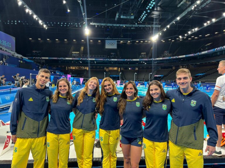 Nadadores de universidade de Santos dominam natação e abrem calendário de competições em Paris 2024