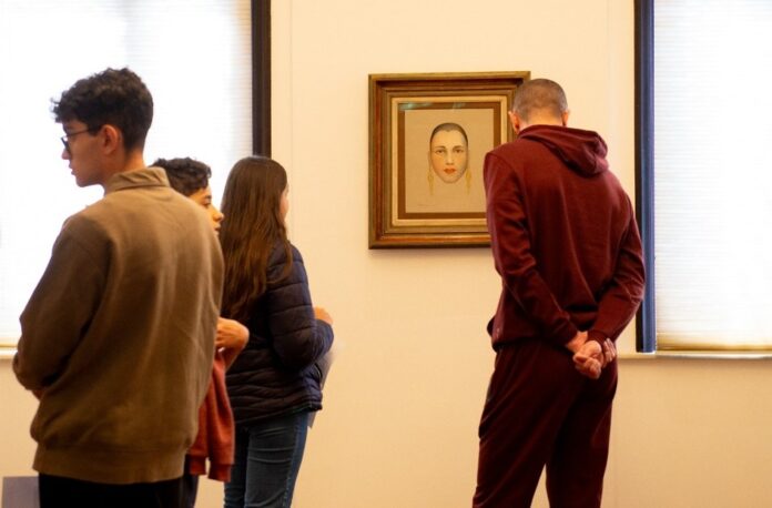 Curadora fala sobre o processo de escolha das obras do Palácio Boa Vista