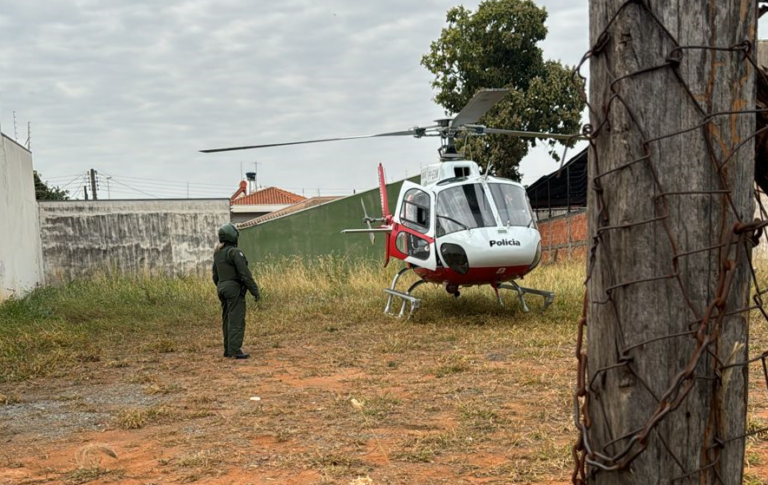 Duas pessoas ficaram feridas durante incêndio em fábrica, veja:
