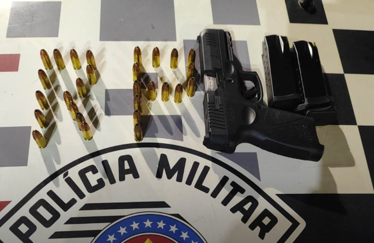 Homem alcoolizado é preso por ameaçar de morte mulher e sogra em Cubatão; Acusado tinha arma de fogo em casa