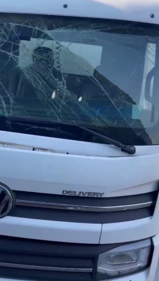 Acidente entre trem e caminhão em Hortolândia deixa Avenida Santana interditada em Hortolândia.