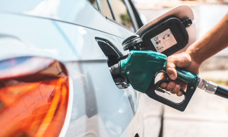 Procon interdita posto de combustível em Jacareí