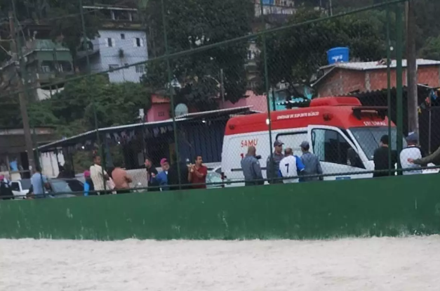 Homem sofre infarto e morre durante partida de futebol em Cubatão