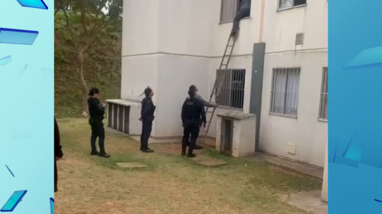 Idosa abandonada pela família é encontrada presa em apartamento