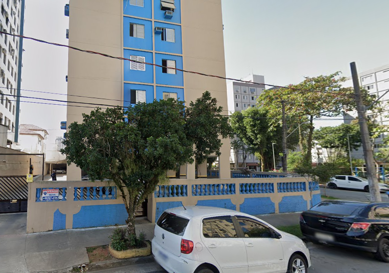 Idoso que teve olho arrancado pelo neto recebe alta de hospital em Santos