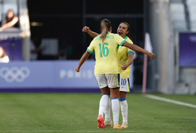 Marta inicia despedida olímpica com passe decisivo e vitória importante sobre a Nigéria