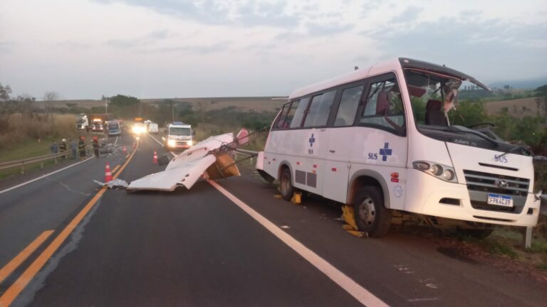 Vítimas de acidente entre ônibus e micro-ônibus eram pacientes em tratamento pelo SUS