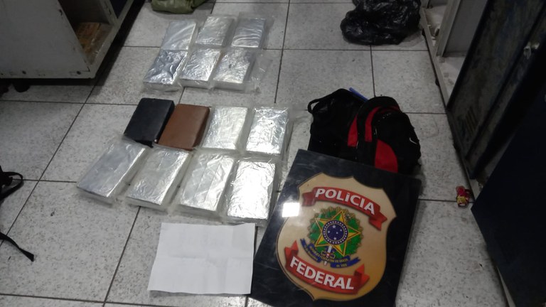 Quinze quilos de cocaína são apreendidos em Porto de Santos