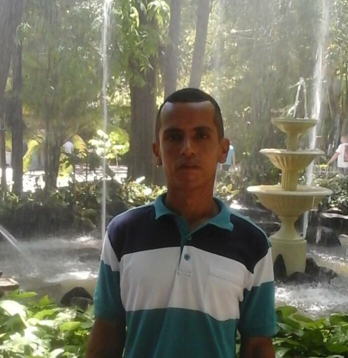 15338786_356308561428144_7814531304017198351_n Homem é assassinado o com pedradas na cabeça