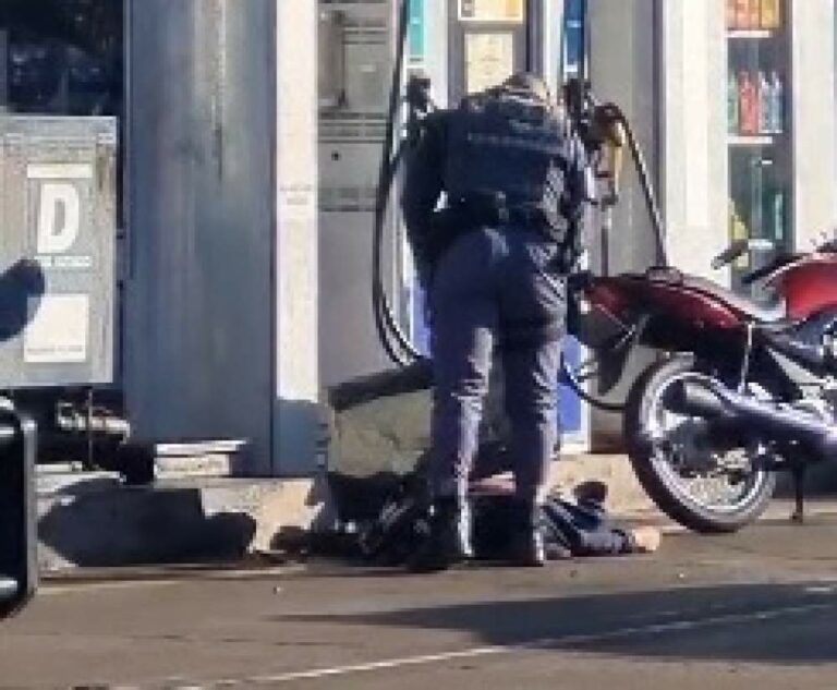 Homem morre em troca de tiros com a polícia durante assalto em Buritama