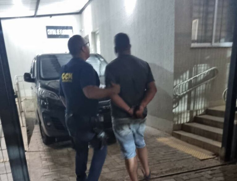 Entregador é detido por suspeita de embriaguez e com placa da moto levantada em Araçatuba