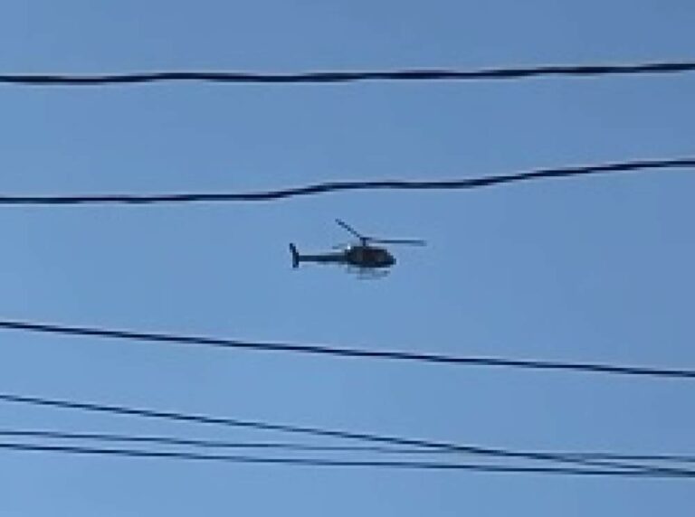 Polícia de Araçatuba prende dupla por roubo de celulares com apoio do helicóptero Águia