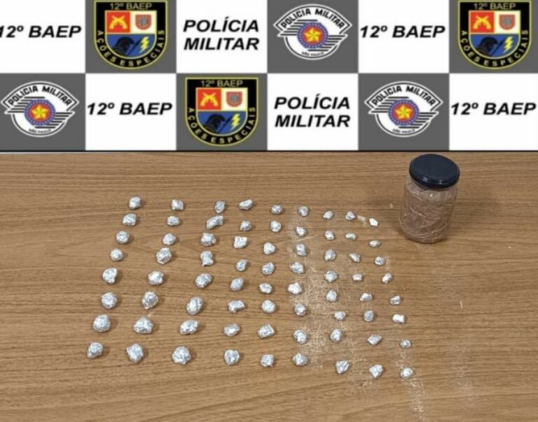 Homem é preso em Araçatuba com 82 porções de Crack durante ação do Baep