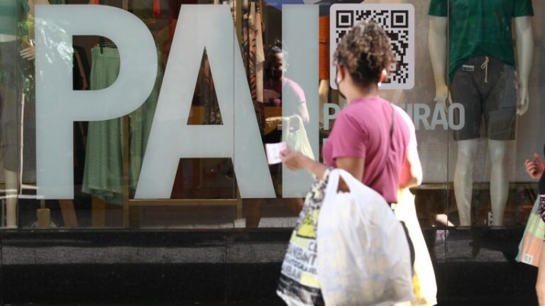 Comerciantes da região esperam aumento de 5% das vendas no Dia dos Pais, em relação ao ano passado