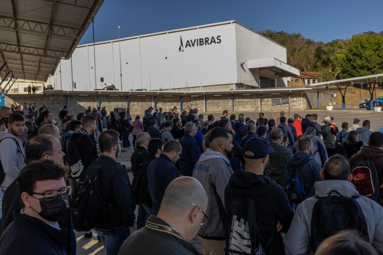 Justiça determina que governo se posicione sobre Avibras em 72h