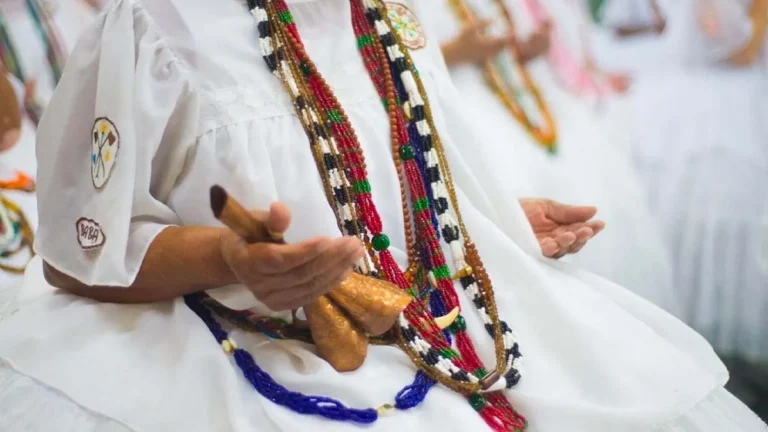 Denúncias por intolerância religiosa aumentam 80% em 2024