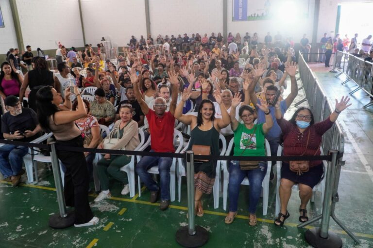 Governo de SP entrega 100 moradias para famílias que vivem em áreas alagáveis em Praia Grande