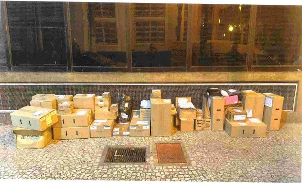 Trio acusado de desviar e furtar encomendas dos Correios é preso em Praia Grande