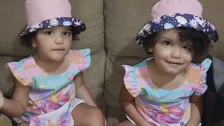 HC de Ribeirão comemora um ano da separação das siamesas Allana e Mariah; irmãs mandam recado à equipe. Assista na íntegra