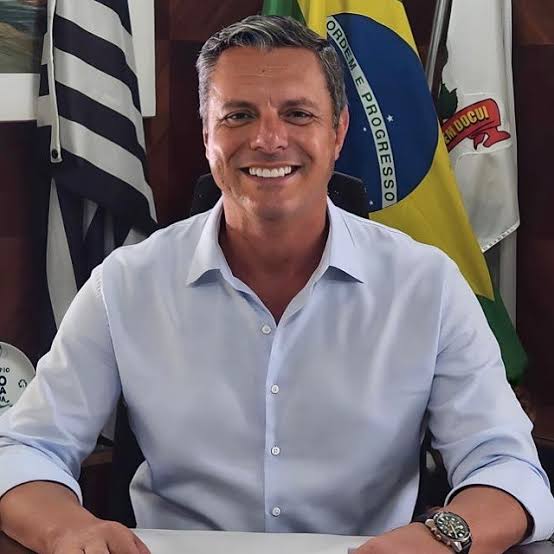 “Hora de mostrar quem conhece a cidade”: Rogério Santos, candidato à prefeitura de Santos fala da expectativa para o 1º debate