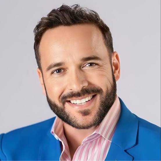 “Minha cidade do coração”: Nando Pinheiro, candidato à prefeitura de Santos, fala da expectativa para o 1º debate