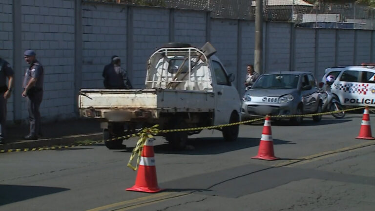 Motorista morre após mal súbito; ao perder o controle, ele colidiu em outro veículo