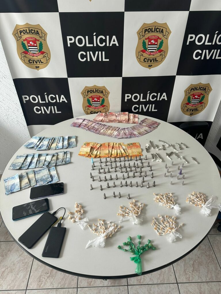 Polícia Civil realiza campana e prende três envolvidos com o tráfico de drogas em São Vicente