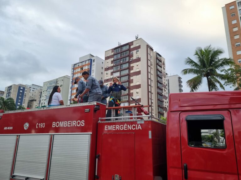 Judoca vicentina Larissa Pimenta bronze em Paris é recebida com homenagens no litoral de SP