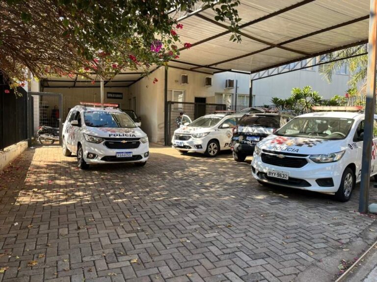 Homem é detido após usar filha de 6 anos como refém durante abordagem policial