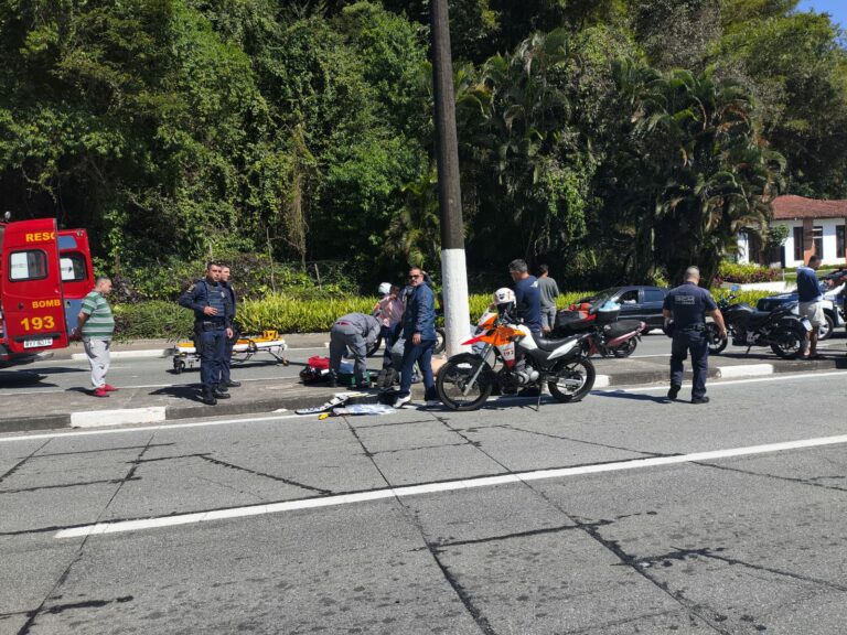 Acidente de moto resulta em uma morte e outra vítima ferida em Guarujá