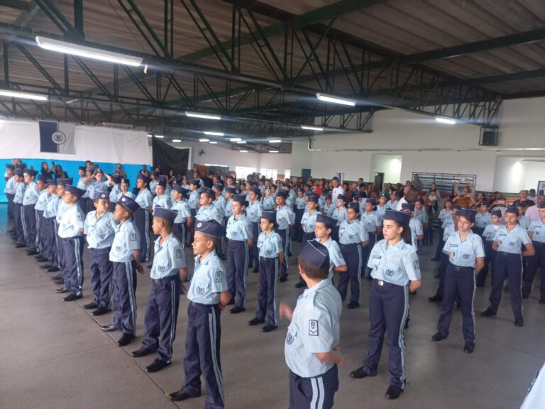 Tribunal de Justiça considera programa de escola cívico-militar inconstitucional