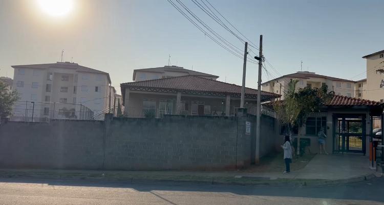 Mulher é esfaqueada e agredida com puxões de cabelo por companheiro em Limeira