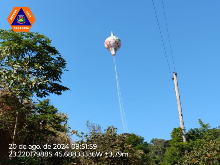 Balão é flagrado sobrevoando Jacareí, São José, Jambeiro e Caçapava