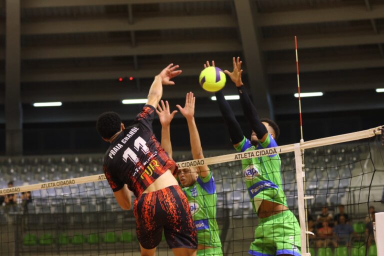 Time PG de vôlei masculino faz história e vence a primeira no Paulista da Divisão Especial
