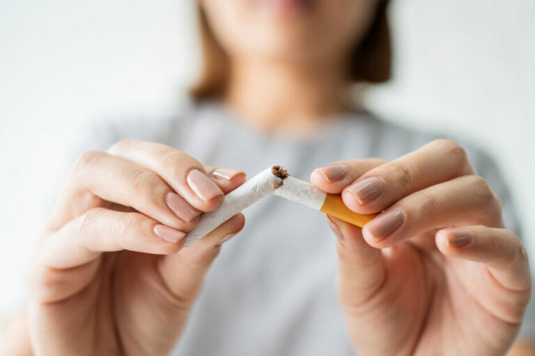 Dia Nacional de Combate ao Fumo: serviço digital do estado de SP pode ajudar quem quer parar de fumar