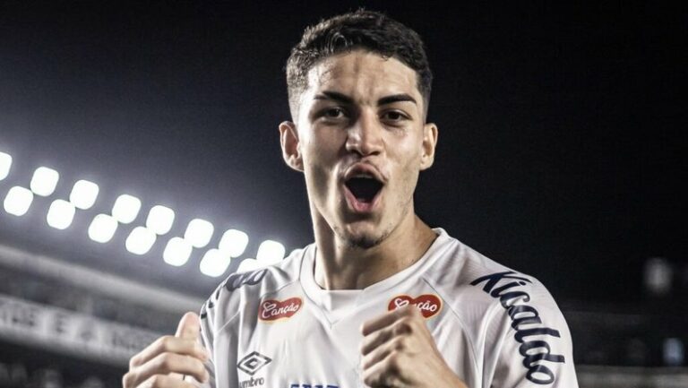 Porto faz proposta para contratar zagueiro Jair, do Santos