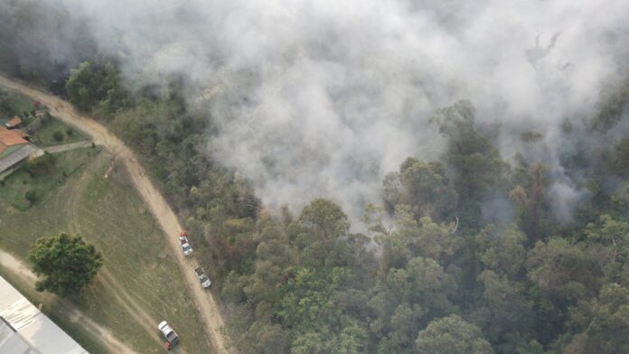 Focos de incêndio estão extintos no estado mas cidades permanecem em alerta máximo