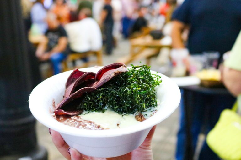 Comida na Rua: 6ª edição reúne cerca de 12 mil pessoas em três dias de festival gastronômico