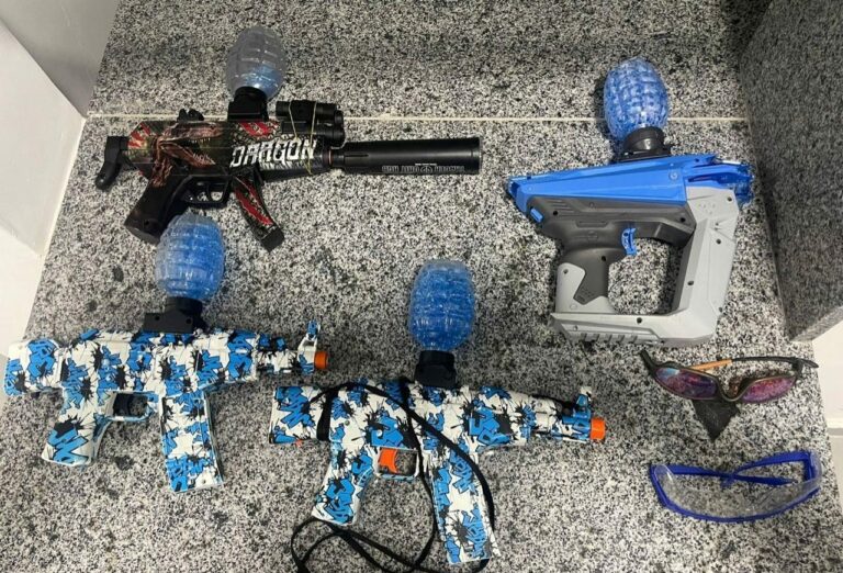 PM detém 18 pessoas e apreende 10 ‘armas’ que disparam bolas de gel