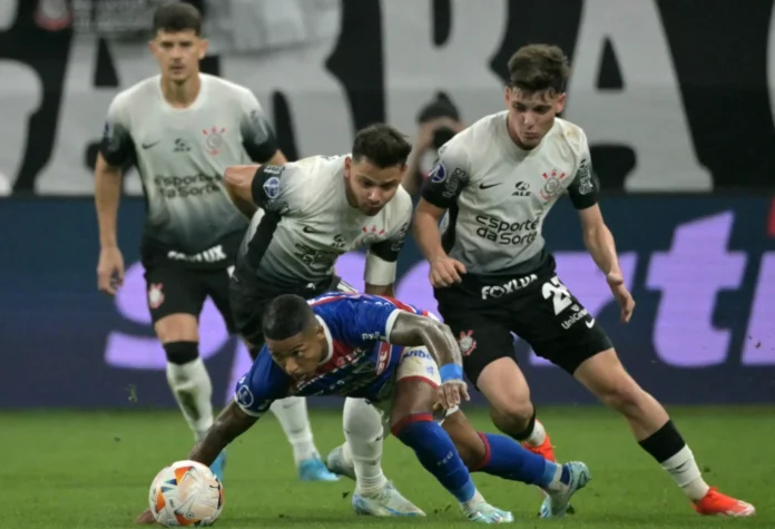 CORINTHIANS E FORTALEZA