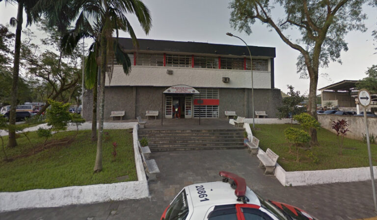 Mulheres se apresentam à polícia após matarem homem que descumpriu medida protetiva em Cubatão