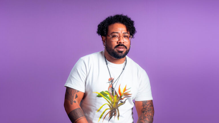 POW Festival confirma palestra do escritor e apresentador da cultura negra, Alê Garcia