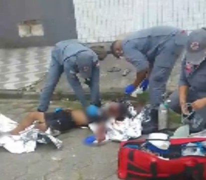 Homem em situação de rua é brutalmente agredido e é internado em cidade do litoral