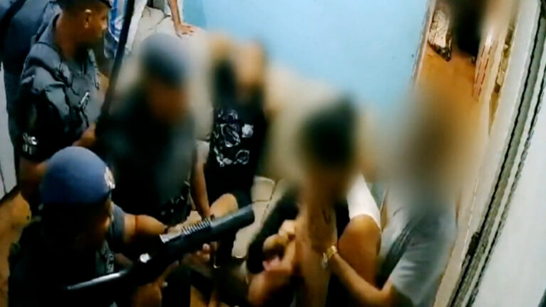 Policiais militares agridem clientes dentro de adega em Ribeirão Preto