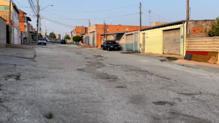 Tentativa de roubo termina com troca de tiros e suspeito morto