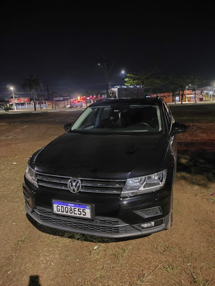 Carro roubado em Monte Mor é encontrado em Hortolândia: duas pessoas foram presas