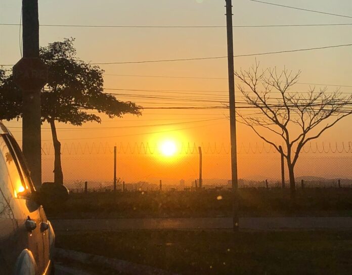 Com nova onda de calor, máximas podem chegar a 32°C no Vale