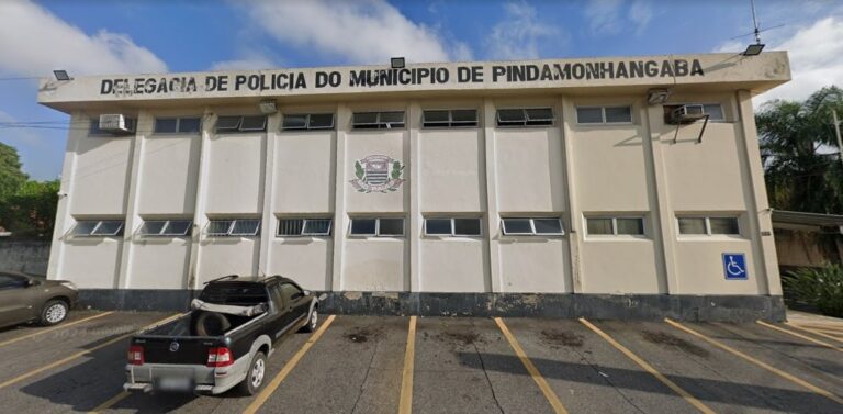 Homem morre após luta corporal em delegacia do interior de SP