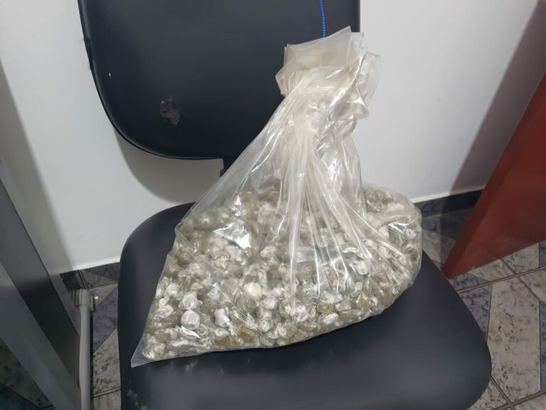 Rapaz de 23 anos é preso por tráfico de drogas em Sumaré