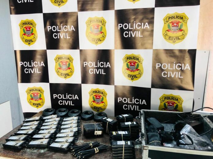 Rádios comunicadores são furtados em evento de motocross: prejuízo de 50 mil reais